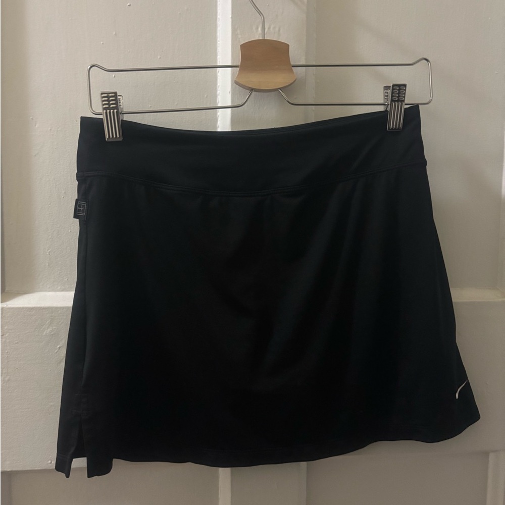 LC❗️ NIKE Black Athletic Skirt